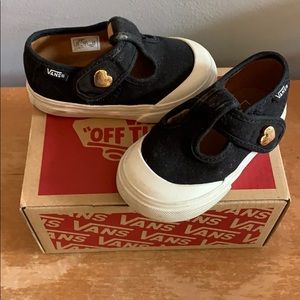 Vans Leena Black size 4